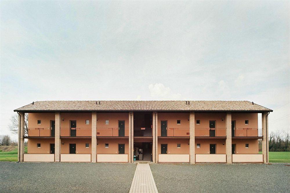 Villa Meli Lupi - Residenze Temporanee Parma Buitenkant foto