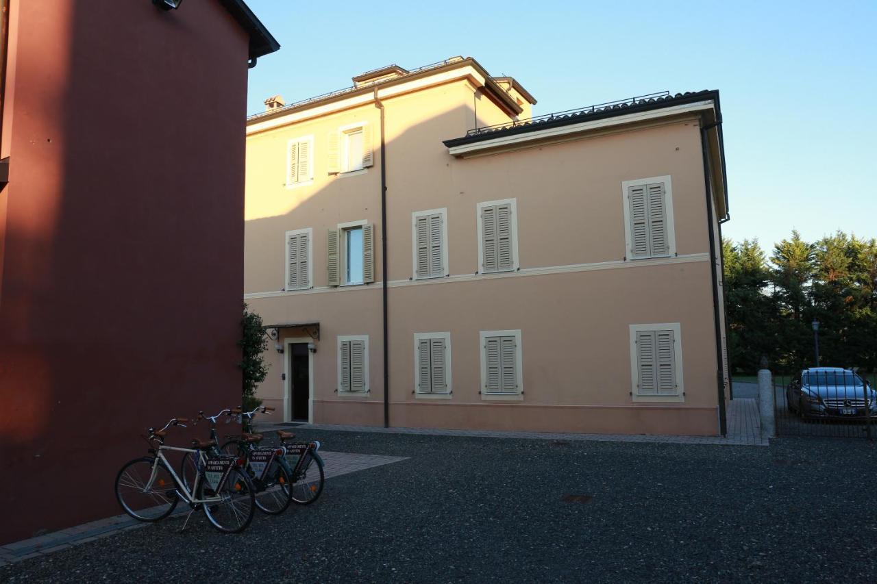 Villa Meli Lupi - Residenze Temporanee Parma Buitenkant foto